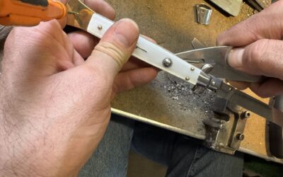 How to fix a slow-opening switchblade knife